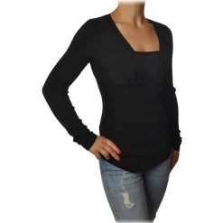Pinko - Tight-fitting Sweater Ecco with V-neck - Black - Sweater - Made in Italy - Luxury Exclusive Collection - Avvenice
