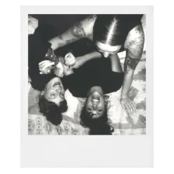 Polaroid Originals - B&W Film for i-Type - Classic White Frame - Film for Polaroid Originals i-Type Cameras - OneStep 2 - Avvenice