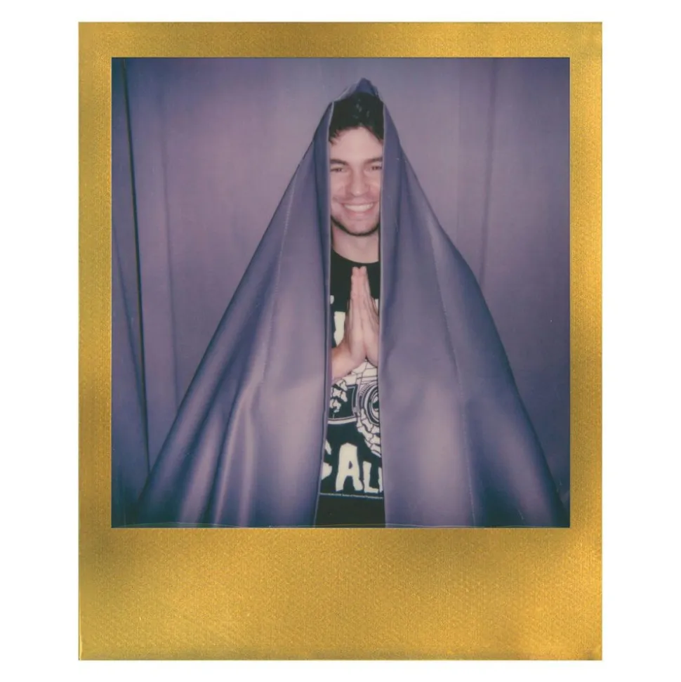 Polaroid Originals - Color Film for 600 - Gold Frame - Film for Polaroid Originals 600 Cameras - OneStep 2 - Avvenice