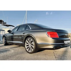 Rent Luxe Car - Bentley Flying Spur - Exclusive Luxury Rent - Avvenice