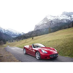 Rent Luxe Car - Ferrari California - Exclusive Luxury Rent - Avvenice
