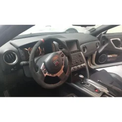 Rent Luxe Car - Nissan GT-R - Exclusive Luxury Rent - Avvenice