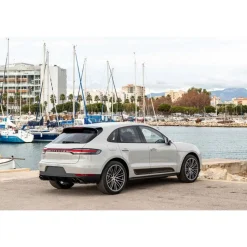 Rent Luxe Car - Porsche Macan S - Exclusive Luxury Rent - Avvenice