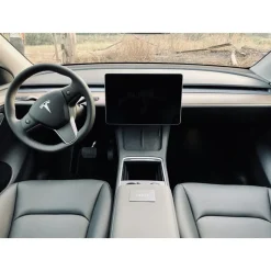 Rent Luxe Car - Tesla Model Y - Exclusive Luxury Rent - Avvenice