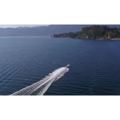 Rent Offshore Lago Maggiore - Mini-Cruise of The Borromean Gulf - Exclusive Luxury Private Tour - Yacht - Panoramic Cruise - Avvenice