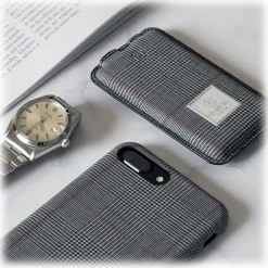 Revested Milano - Prince of Wales - Power Bank - 4000 mAh - iPhone - Apple - Samsung - Artisan Fabric Cover - Avvenice