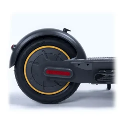 Segway - Ninebot by Segway - KickScooter MAX G30 - Electric Scooter - Electric Wheels - Avvenice