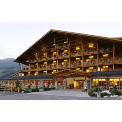 Sport & Kurhotel Bad Moos - Dolomites Spa Resort - Health & Wellness - 4 Days 3 Nights - Avvenice
