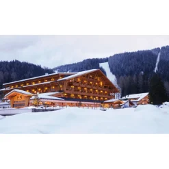 Sport & Kurhotel Bad Moos - Dolomites Spa Resort - Love & Romantic - 4 Days 3 Nights - Avvenice