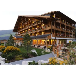 Sport & Kurhotel Bad Moos - Dolomites Spa Resort - Active & Nature - 4 Days 3 Nights - Avvenice