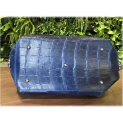 Suèi - Bag of Crocodile Leather - Blue - Handmade in Italy - Luxury Exclusive Collection - Avvenice