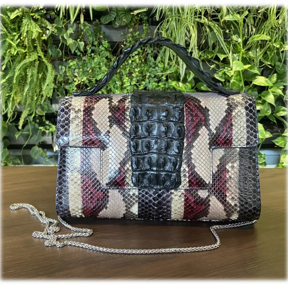 Suèi - Bag of Medium Size of Python & Crocodile Leather - Black - Handmade in Italy - Luxury Exclusive Collection - Avvenice