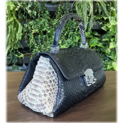 Suèi - Bag of Medium Size of Python Leather - Black & Beige - Handmade in Italy - Luxury Exclusive Collection - Avvenice