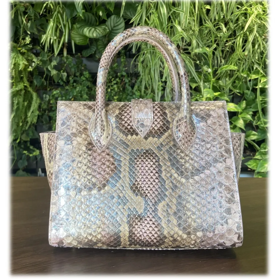 Suèi - Bag of Medium Size of Python Leather - Rose - Handmade in Italy - Luxury Exclusive Collection - Avvenice