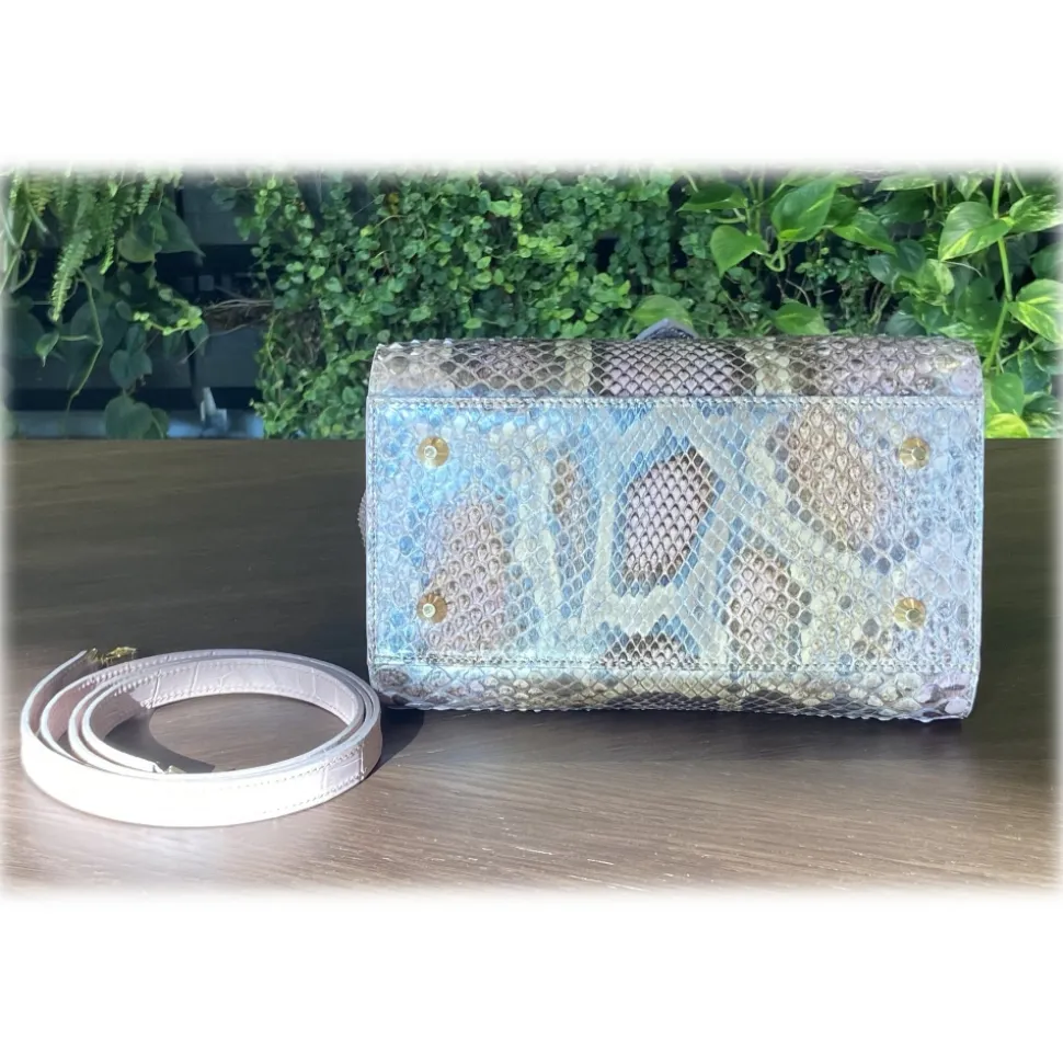 Suèi - Bag of Medium Size of Python Leather - Rose - Handmade in Italy - Luxury Exclusive Collection - Avvenice