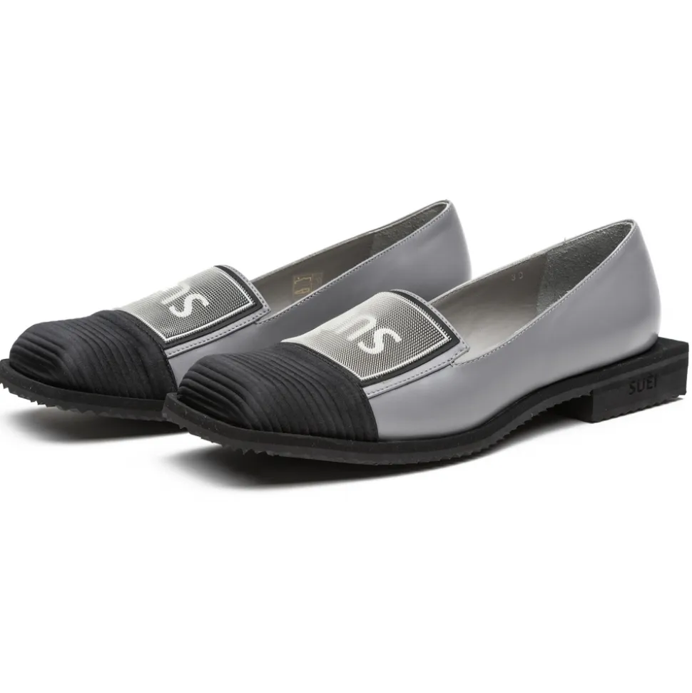 Suèi - Loafers With Patch and Squared Heels - Handmade in Italy - Luxury Exclusive Collection - Avvenice