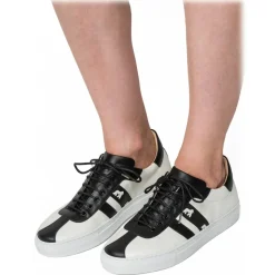Suèi - Sneakers in Black&white With Gorilla Ribbon - Handmade in Italy - Luxury Exclusive Collection - Avvenice