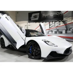 Superior Car Rental - Maserati MC20 - White - Exclusive Luxury Rent - Avvenice