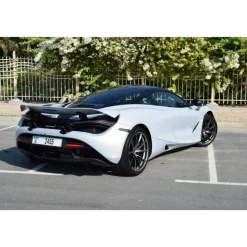 Superior Car Rental - McLaren 720S - Exclusive Luxury Rent - Avvenice