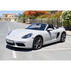Superior Car Rental - Porsche Boxter 718 - Exclusive Luxury Rent - Avvenice