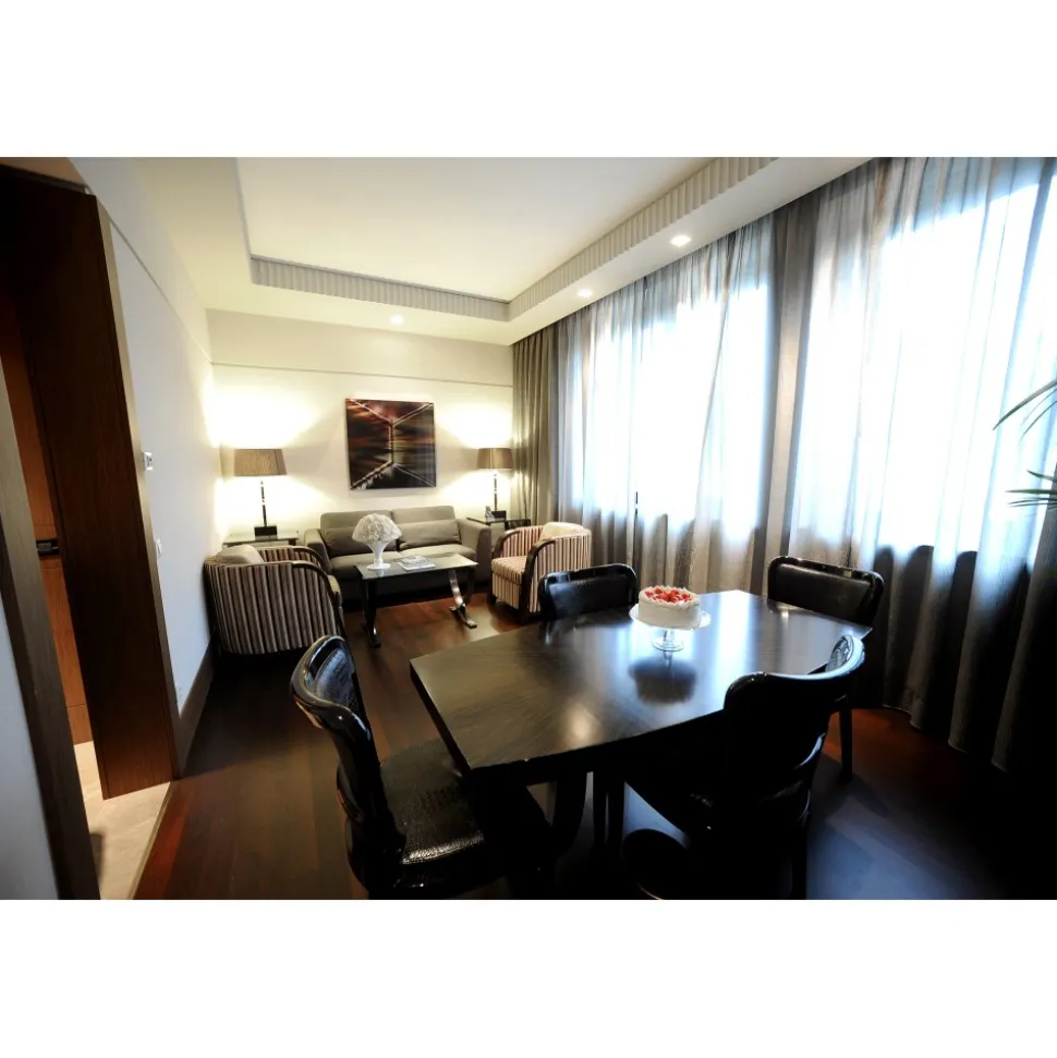 Torino Golden Palace - Exclusive Turin - Golden Spa - 2 Days 1 Night - Avvenice