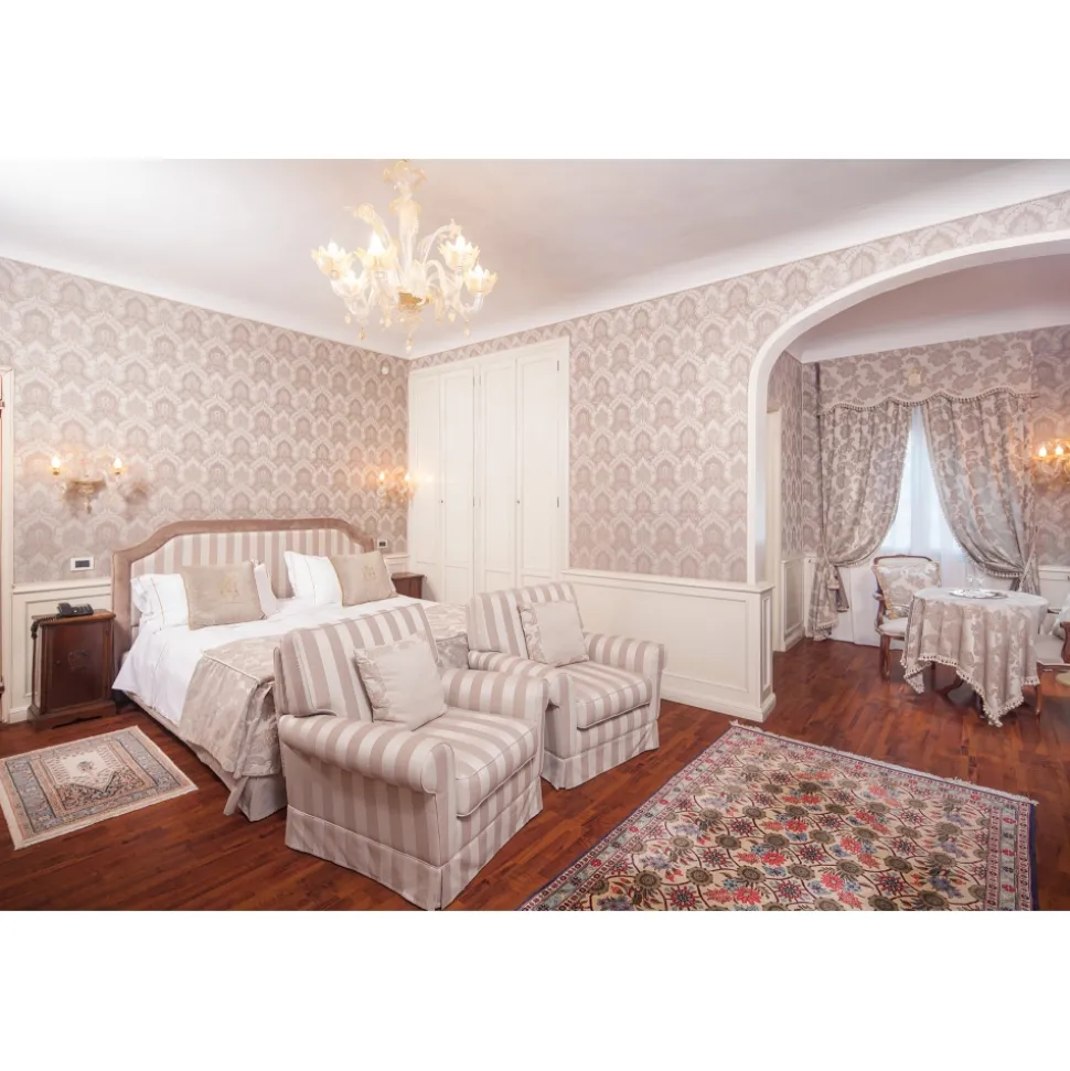 Villa Condulmer - Relax & Golf - Executive Suite - 5 Days 4 Nights - Venice - Villa - Veneto Italy - Avvenice