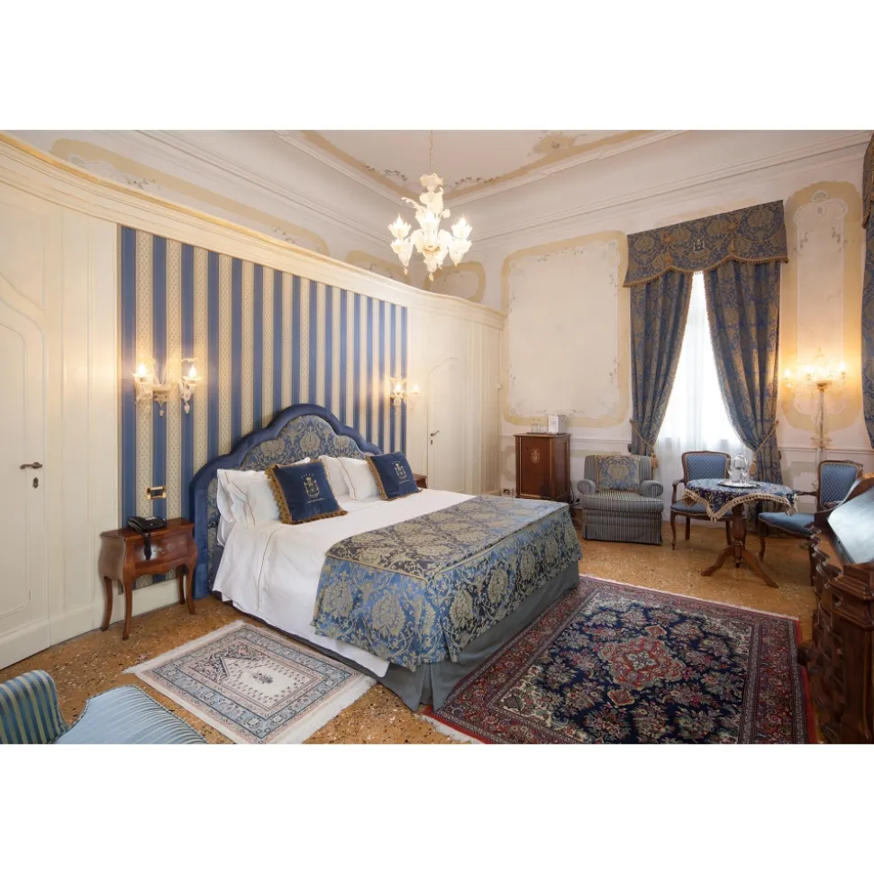 Villa Condulmer - Relax & Golf - Executive Suite - 5 Days 4 Nights - Venice - Villa - Veneto Italy - Avvenice