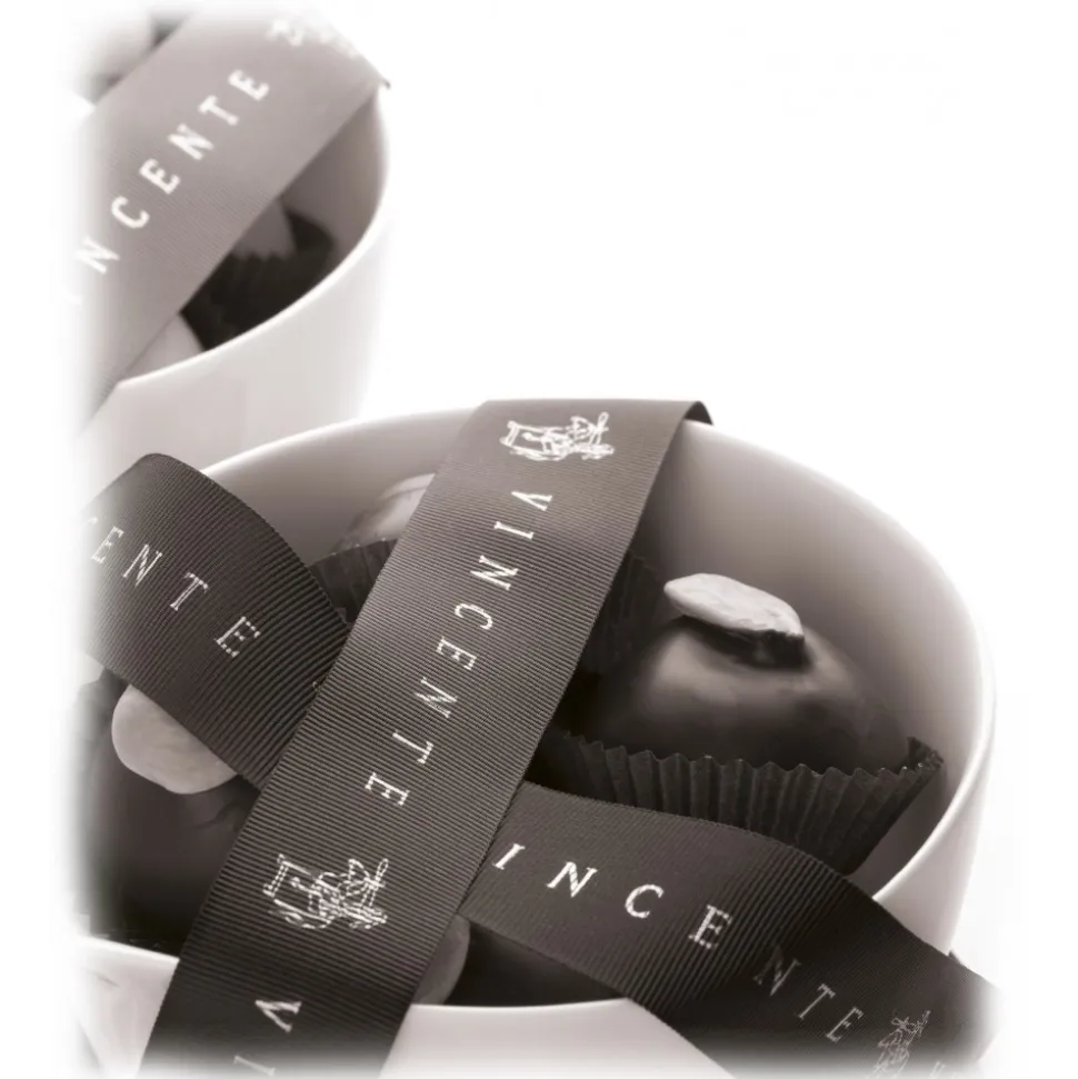 Vincente Delicacies - Classic Almond Cookies Covered With 70% Extra-Dark Chocolate - Ninfea Box - Avvenice