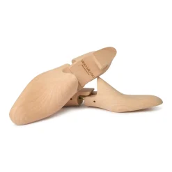 Viola Milano - Natural Wooden Shoe Trees - Handmade in Italy - Luxury Exclusive Collection - Avvenice