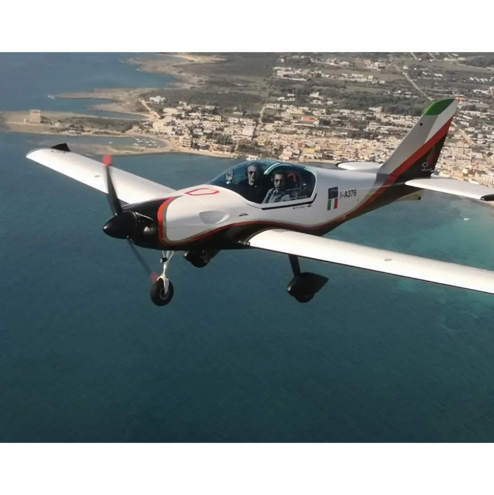 Volare in Salento - Exclusive Acrobatic Fly - Corvus - Exclusive Panoramic Flight - Salento - Puglia - Avvenice
