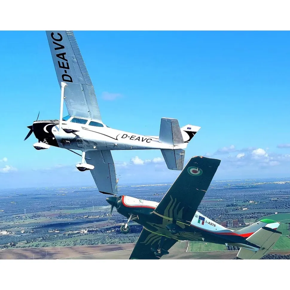 Volare in Salento - Exclusive Acrobatic Fly - Corvus - Exclusive Panoramic Flight - Salento - Puglia - Avvenice