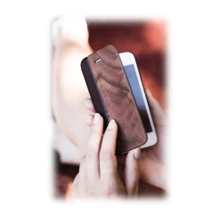 Woodcessories - Eco Wallet Flip Cover - Real Wood and Leather - Walnut - iPhone X / XS - Eco Case - Flip Collection - Avvenice