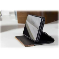 Woodcessories - Eco Wallet Flip Cover - Real Wood and Leather - Rich Walnut - iPhone XR - Eco Case - Flip Collection - Avvenice