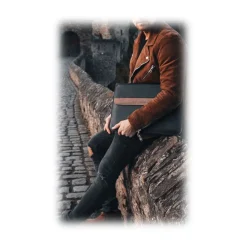 Woodcessories - MacBook Eco Pouch Cover - Walnut and Wool - MacBook 15 - Mac Case - Real Wood MacBook Bag - Avvenice