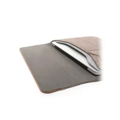 Woodcessories - MacBook Eco Pouch Cover - Walnut and Wool - MacBook 15 - Mac Case - Real Wood MacBook Bag - Avvenice