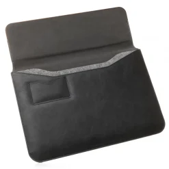 Woodcessories - Walnut / Black Leather / MacBook Bag - MacBook 15 Pro Ret - Eco Pouch Case - Wooden MacBook Bag - Avvenice