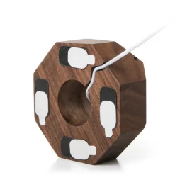 Woodcessories - Walnut / Wooden iPhone 6, 7, 8, X Dock - iPhone Dock - Eco Dock - Wooden iPhone Support - Avvenice