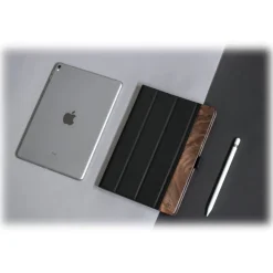 Woodcessories - Walnut and Leather Hard Cover - iPad 11 - Flip Case - Eco Flip Leather and Wood - Avvenice