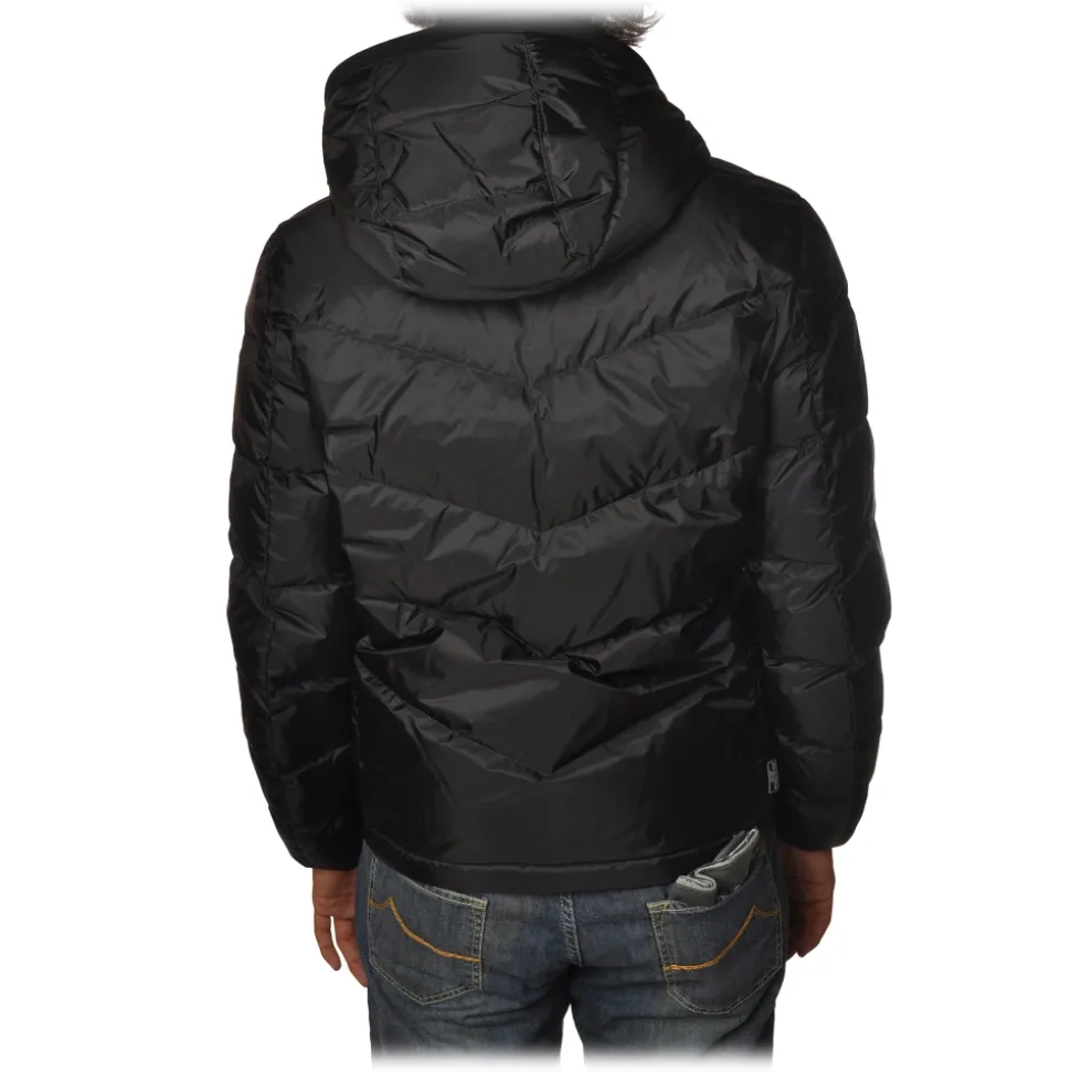 Woolrich - Hooded Chevron Jacket - Black - Jacket - Luxury Exclusive Collection - Avvenice