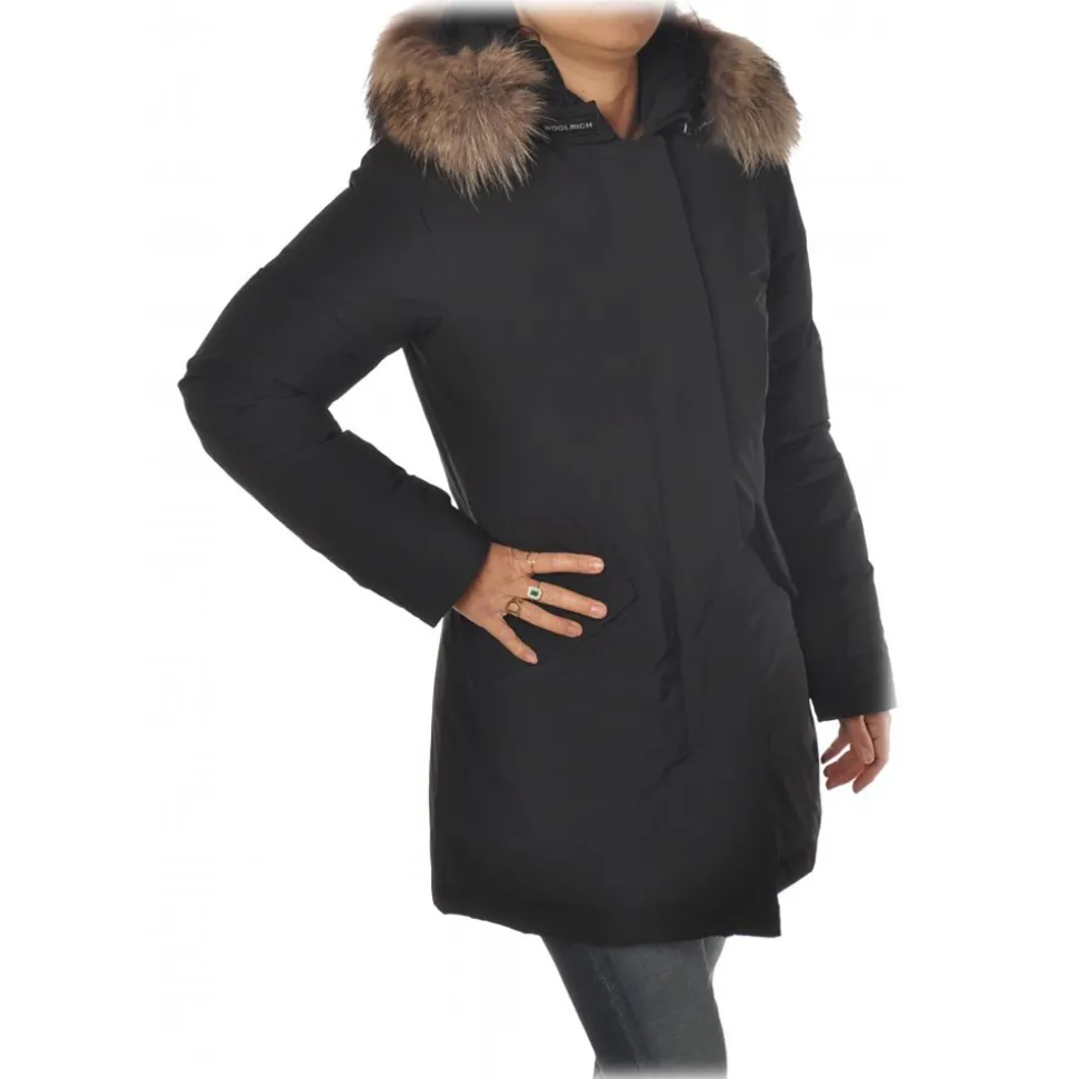 Woolrich - Hooded Waisted Down Jacket - Black - Jacket - Luxury Exclusive Collection - Avvenice