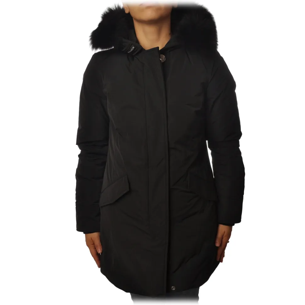 Woolrich - Luxury Fox Black Fitted Down Jacket - Black - Jacket - Luxury Exclusive Collection - Avvenice