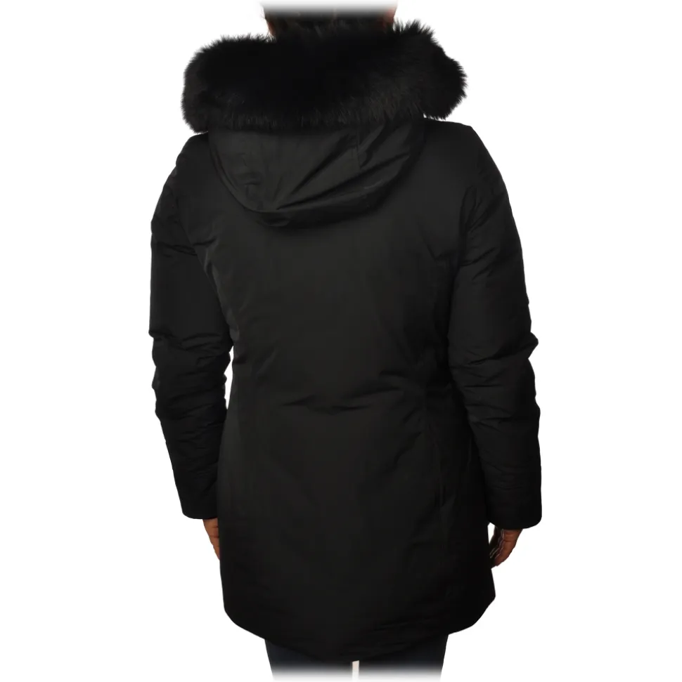 Woolrich - Luxury Fox Black Fitted Down Jacket - Black - Jacket - Luxury Exclusive Collection - Avvenice