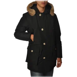 Woolrich - Parka with Hood and Contrast Buttons - Black - Jacket - Luxury Exclusive Collection - Avvenice